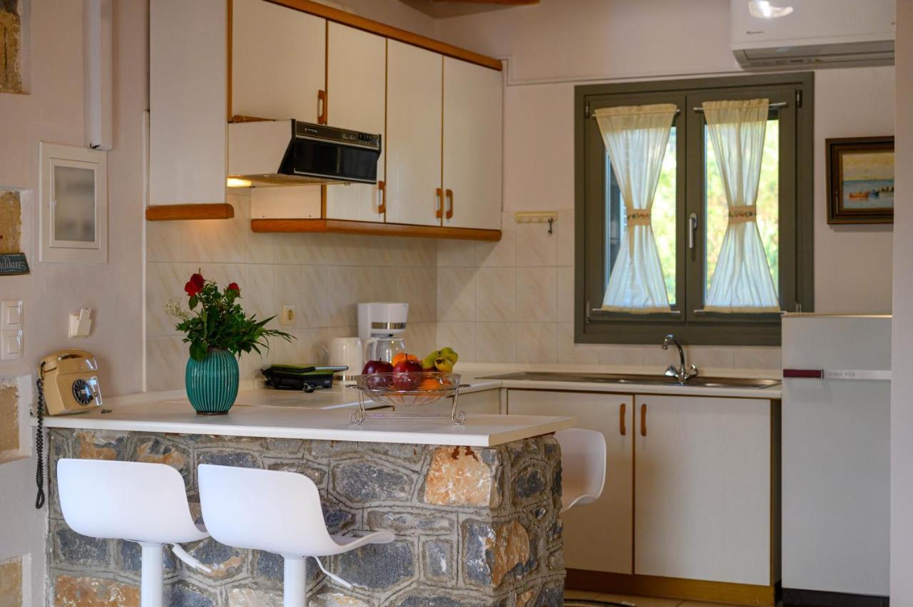 Σελήνη Apartment Kotronion  Екстериор снимка