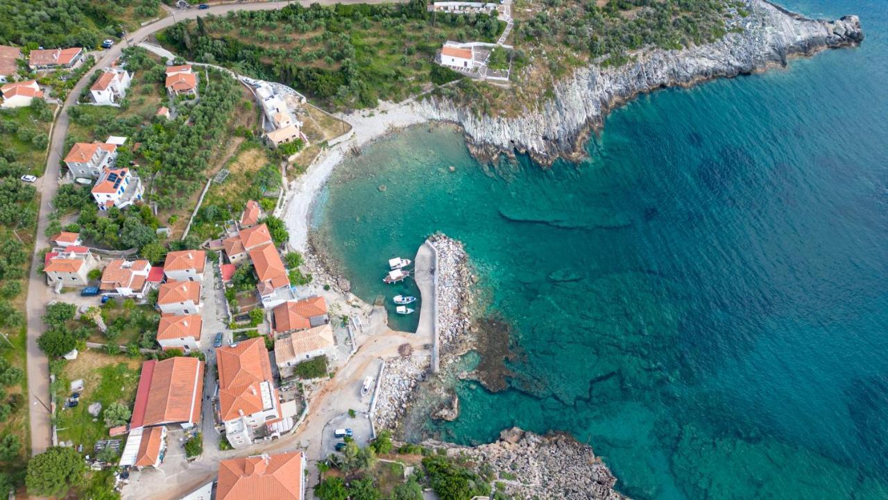 Σελήνη Apartment Kotronion  Екстериор снимка